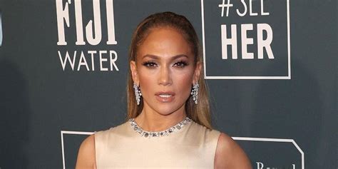 nude photos of jennifer|Jennifer Lopez Poses Completely Nude in Jaw